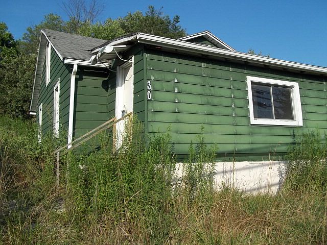 2nd image of 308 Beckley Rd