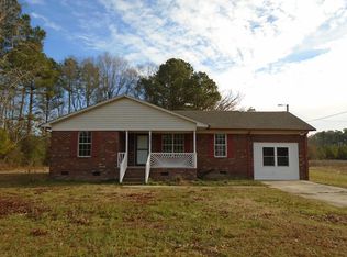 2202 Governors Rd, Windsor, NC 27983
