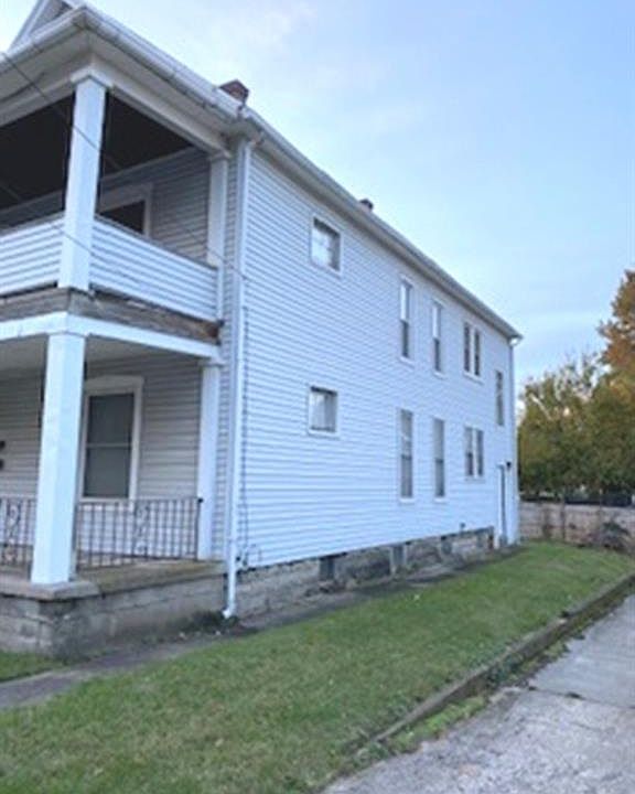 2nd image of 358-60 W 24th St