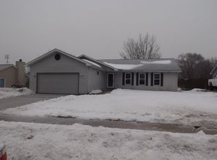 8825 Broadway Dr, Sturtevant, WI 53177