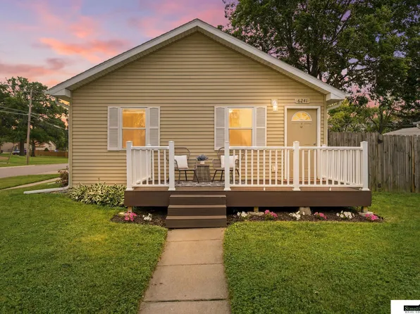 6241 Gladstone St, Lincoln, NE 68507
