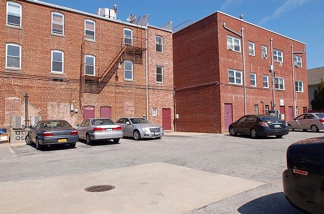 1st image of 400 Jericho Tpke APT 1
