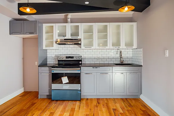 Rented by Nooklyn NYC LLC | media 10