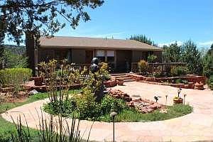 55 San Patricio  Front Yard 05