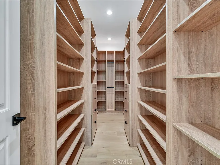 13838 Milbank St — Photo 20