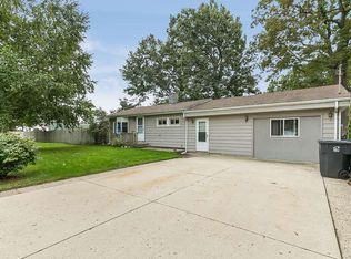 521 11th St, Kenosha, WI 53140