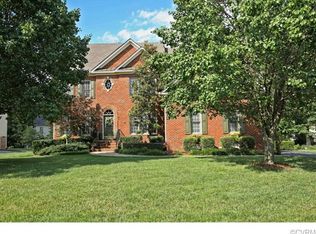 1013 Kingham Dr, Midlothian, VA 23114