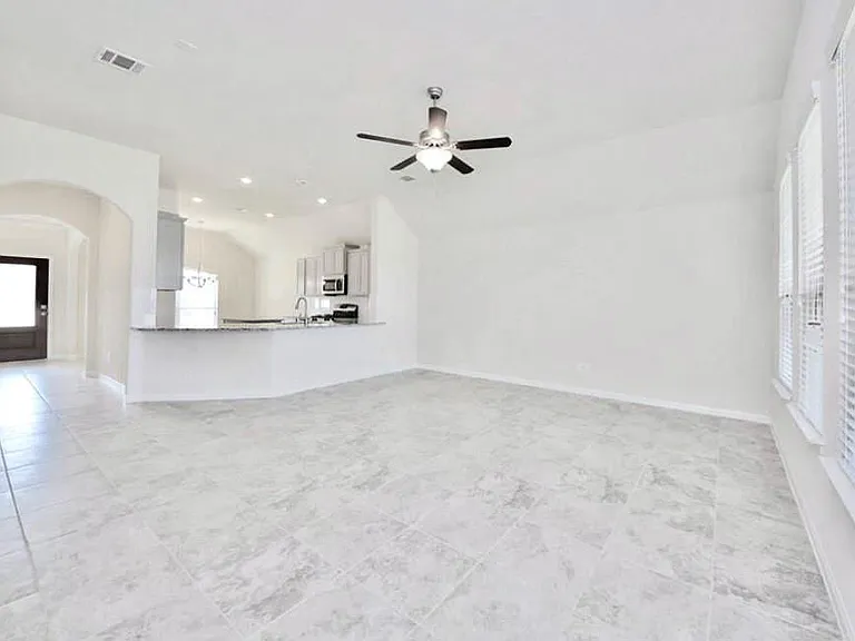 1225 Homer Ln — Photo 6