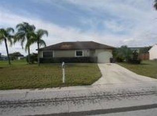 2361 SE Rainier Rd, Port Saint Lucie, FL 34952