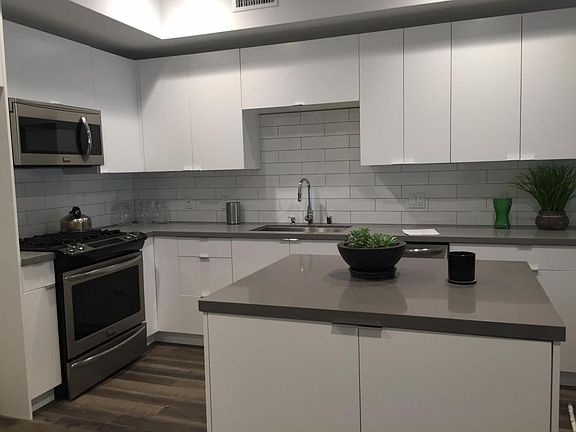 3rd image of 1215 S Bedford St #104