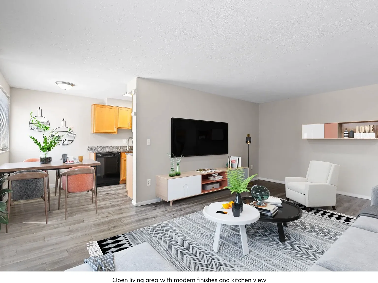 Bellaire Apartment Homes — Photo 4