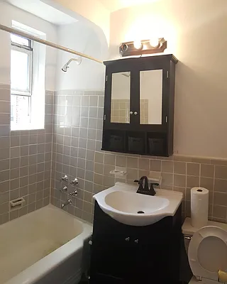 Rented by NYC Realty Brokers LLC | media 27