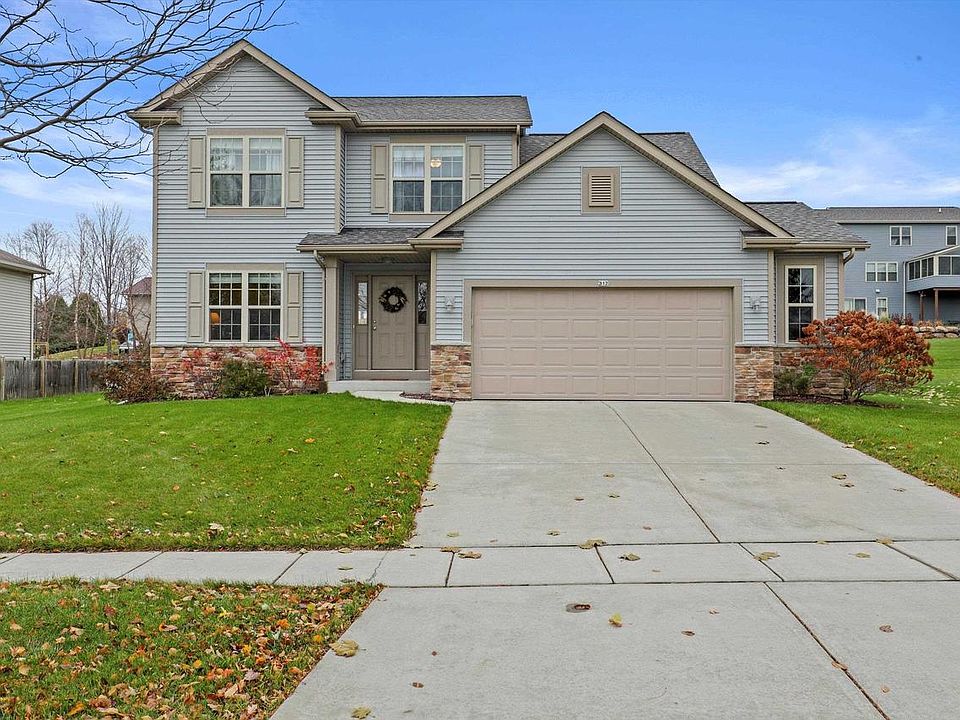 312 Oakbrook Dr Lake Mills WI 53551 Zillow