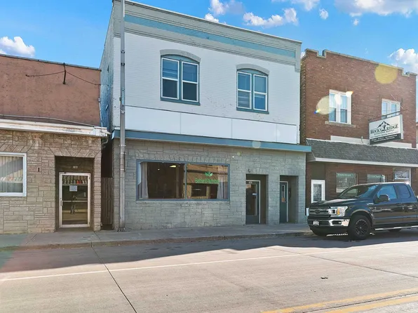 142 N Main St, Oconto Falls, WI 54154