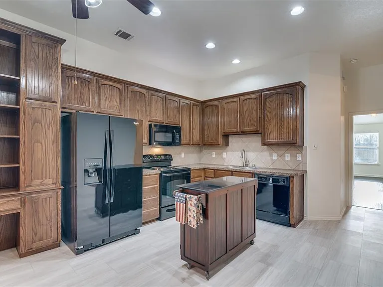 2153 Colby Ln #2153 — Photo 8