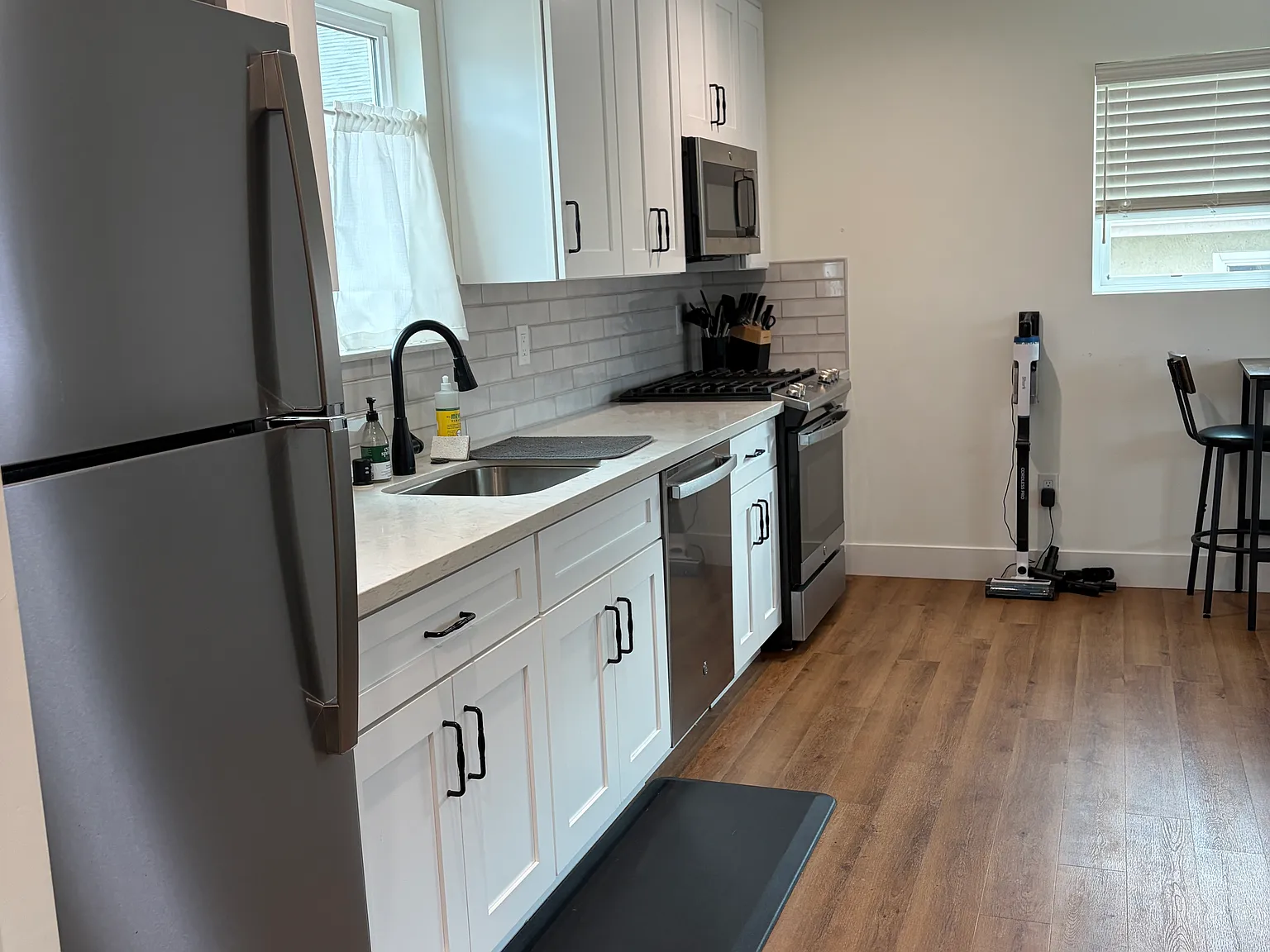 1 bed, 500 sqft, $2,700 — Photo 1