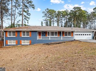 816 Valley Creek Dr, Stone Mountain, GA 30083