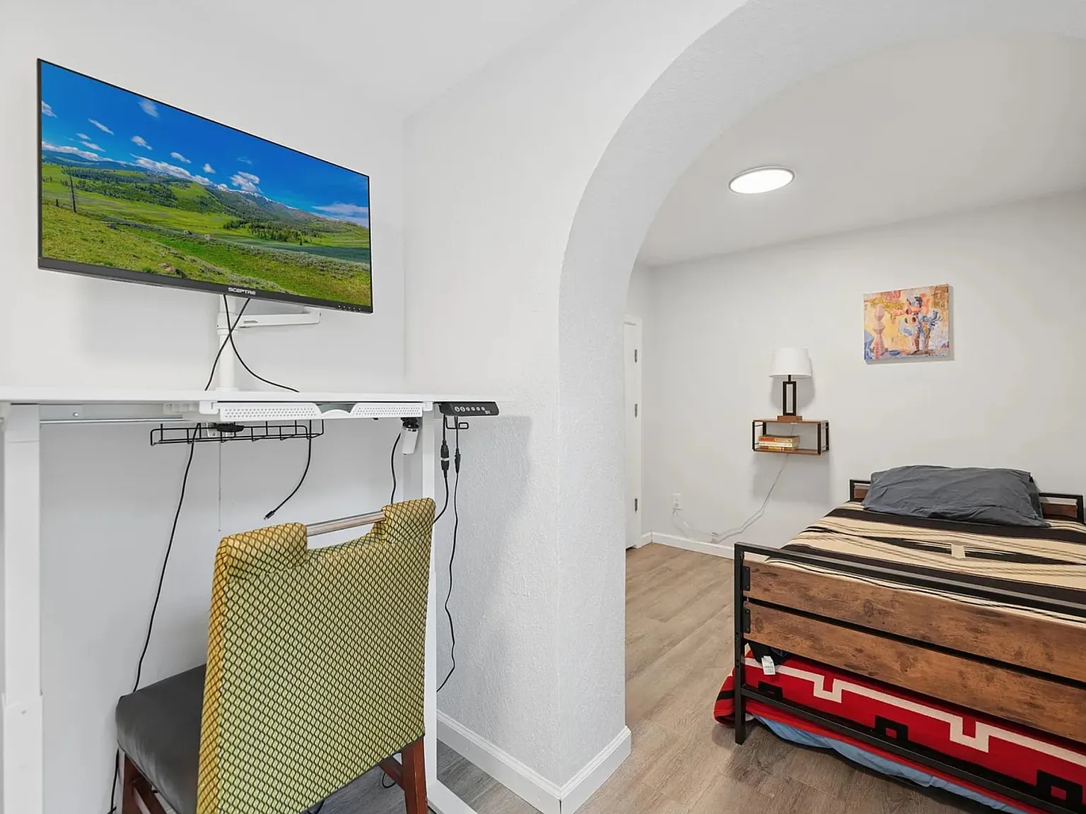 2 bed, 950 sqft, $1,600 — Photo 4