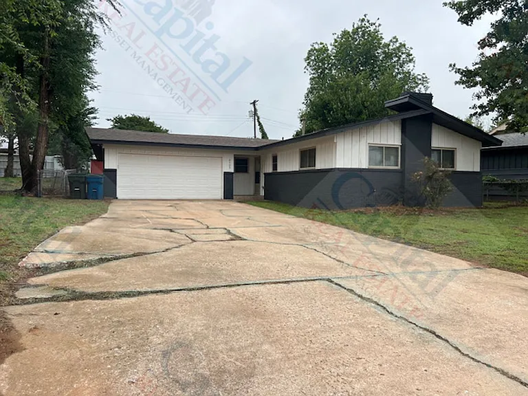 9409 Rhythm Rd — Photo 2