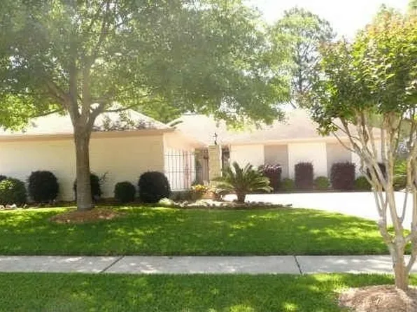 511 Lorie Ln, Seabrook, TX 77586