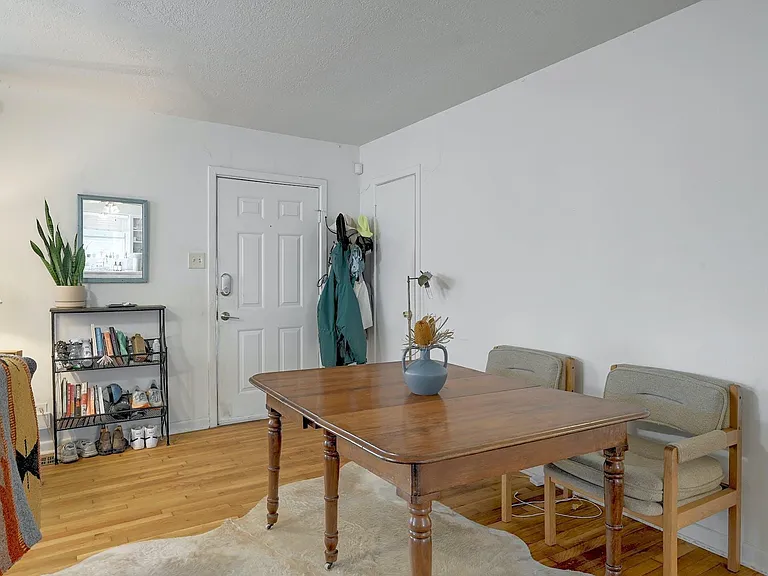 2709 S 2nd St — Photo 12