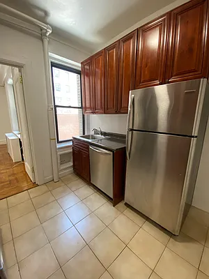 Rented by Peter R. Hungerford, LREB | media 11