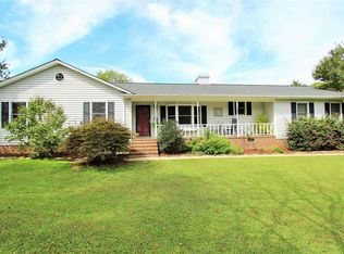 15 Chestnut Ridge Dr, Inman, SC 29349