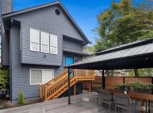 9060 Burke Ave N, Seattle, WA 98103