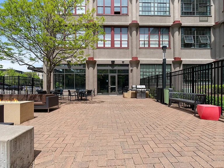 Buzza Lofts of Uptown — Photo 17