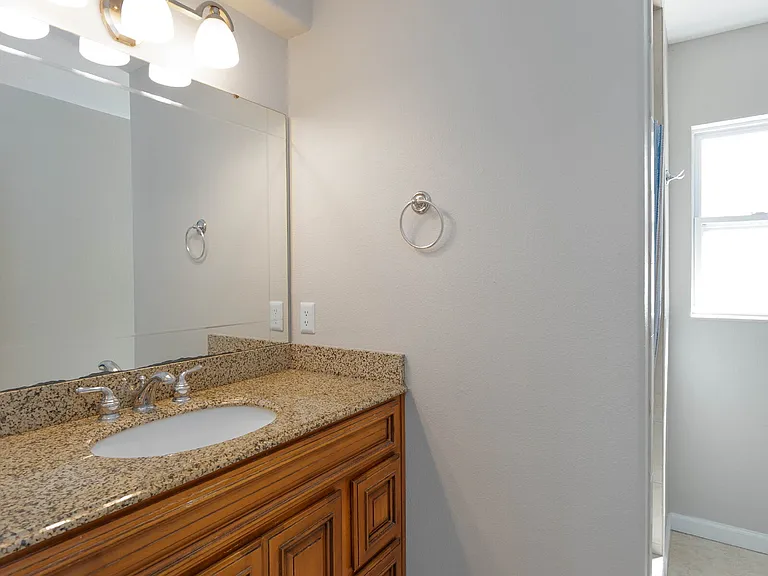 2714 Grand Cayman St — Photo 29