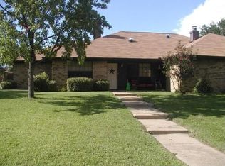 129 Oakbrook Dr, Coppell, TX 75019