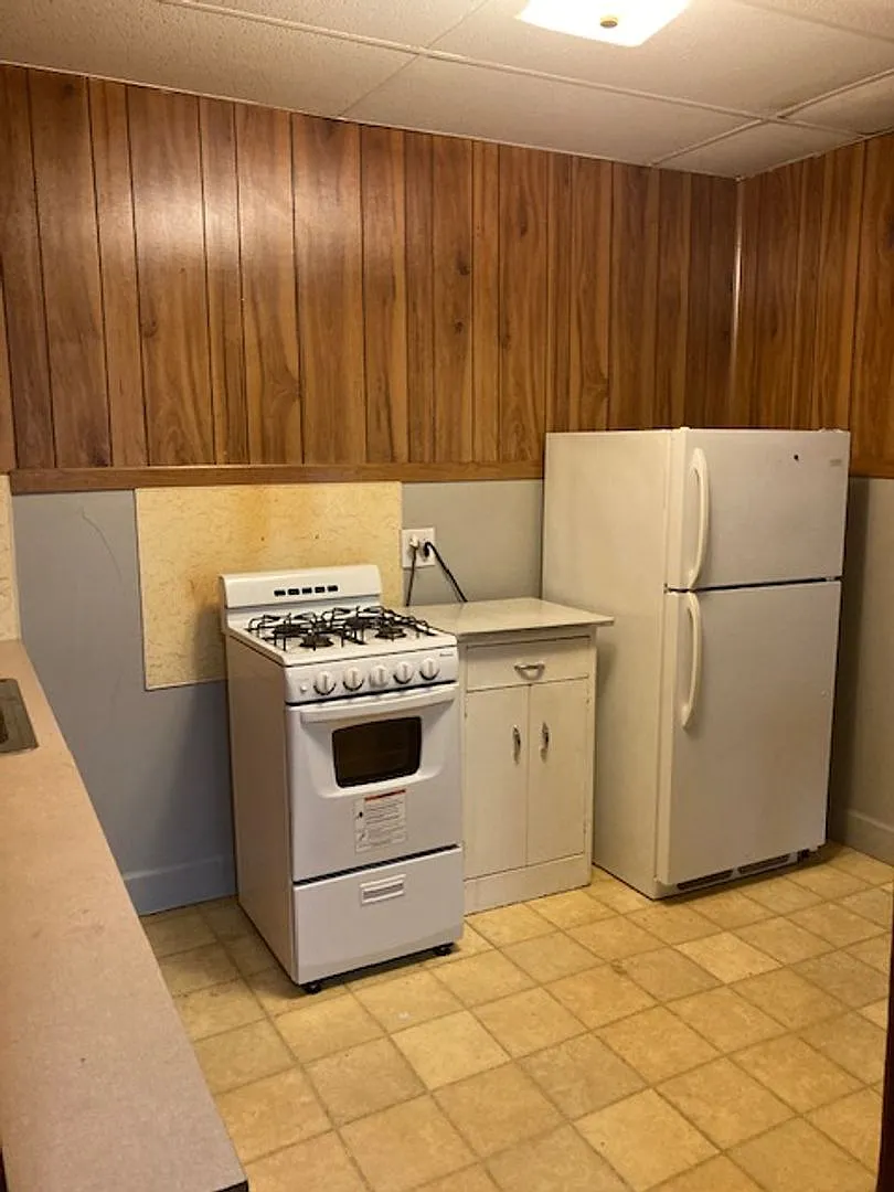 351 Maple Ave Elmira — Photo 1