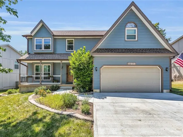 17555 W 112th St, Olathe, KS 66061