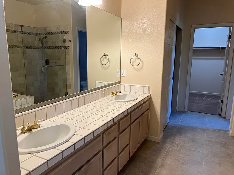1109 Sikes Ct — Photo 29