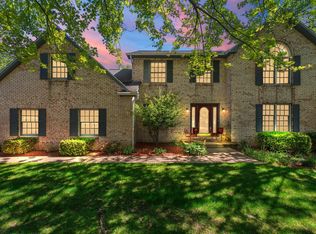 579 Fleetwood Dr, Valparaiso, IN 46385