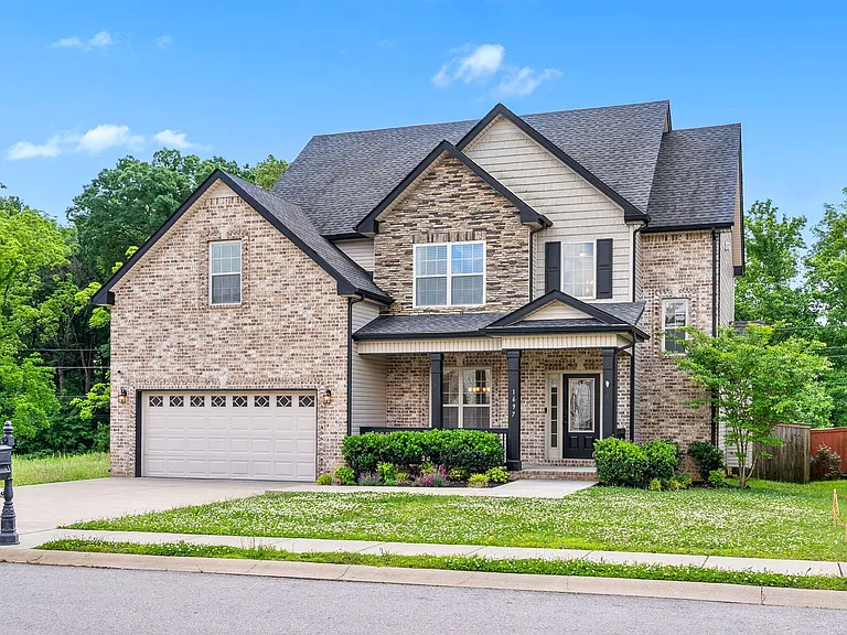 1697 Ellie Piper Cir — Photo 3
