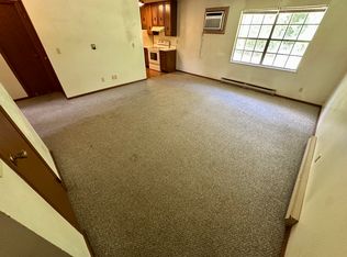 400 N Westridge Dr #B4, Carbondale, IL 62901