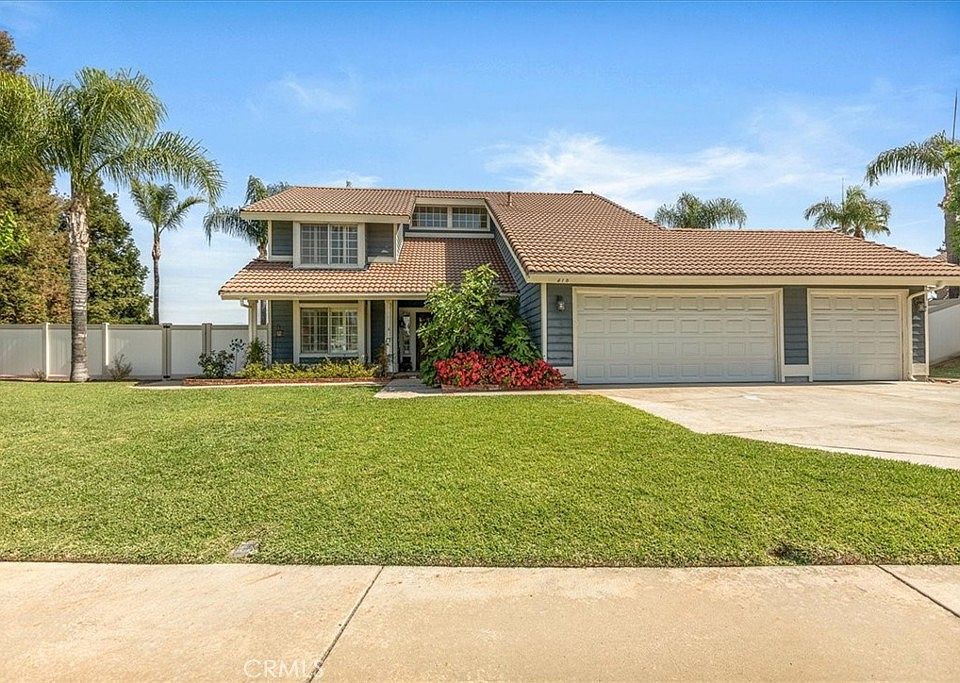 1st image of 216 Gabrielle Way