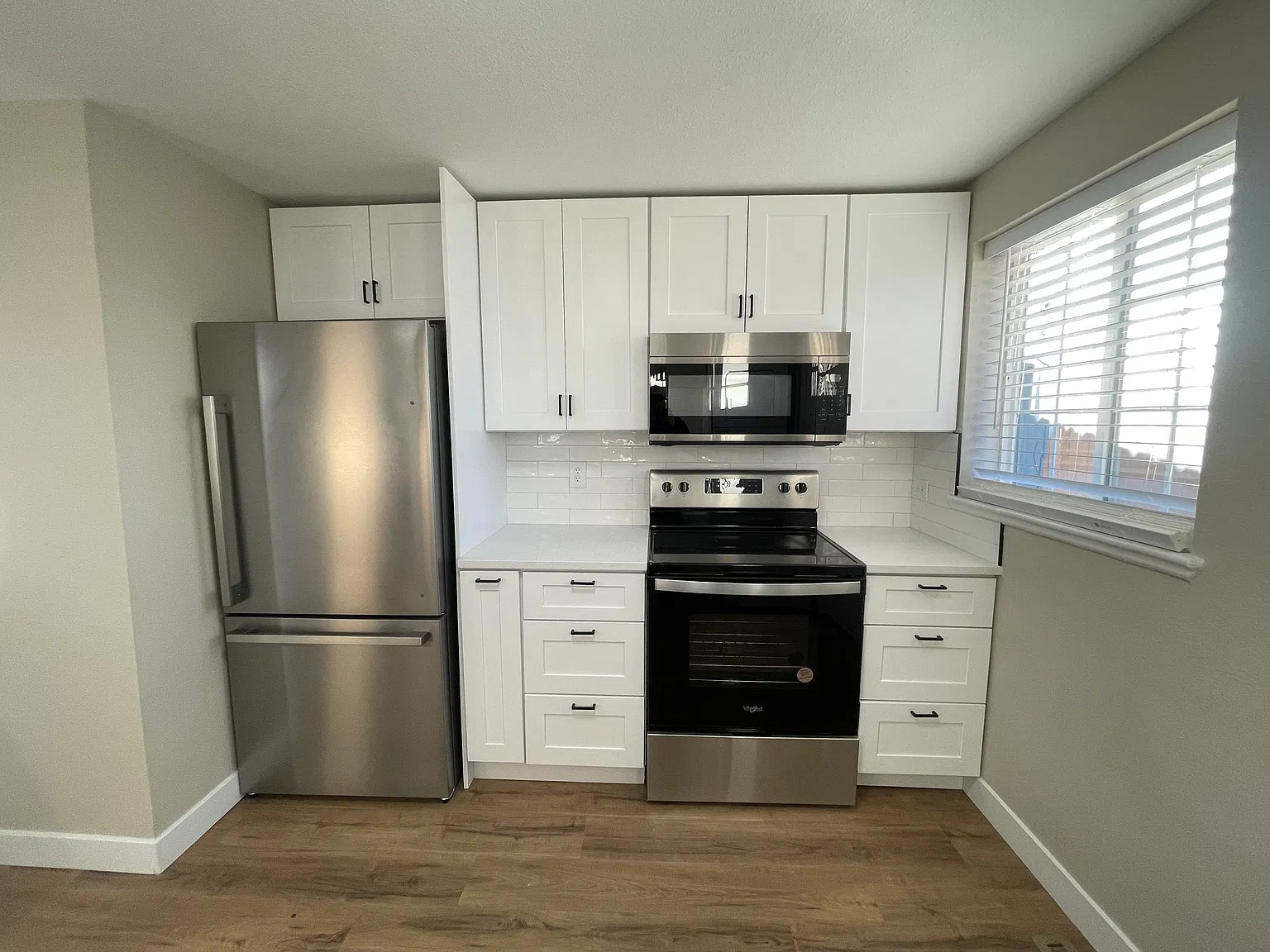 2 bed, 725 sqft, $1,850 — Photo 2