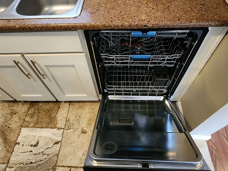 7347 El Barco Rd #6 — Photo 10