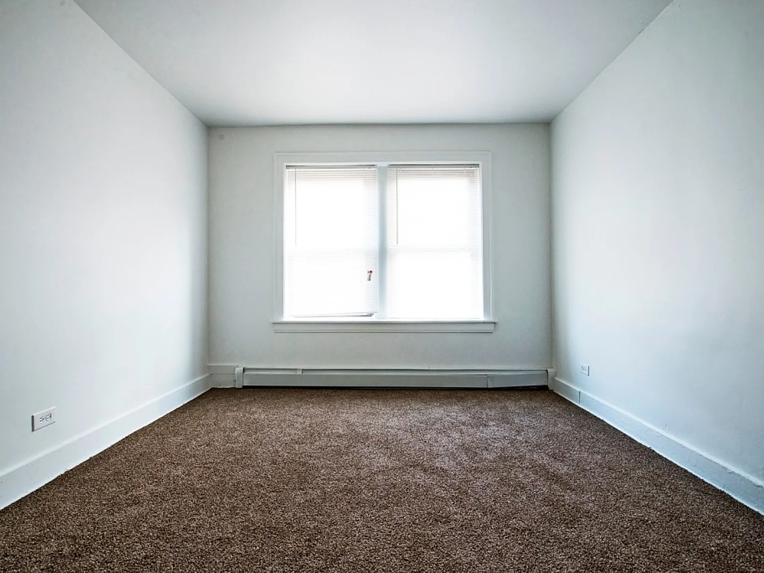 7229 S Yates Blvd — Photo 2