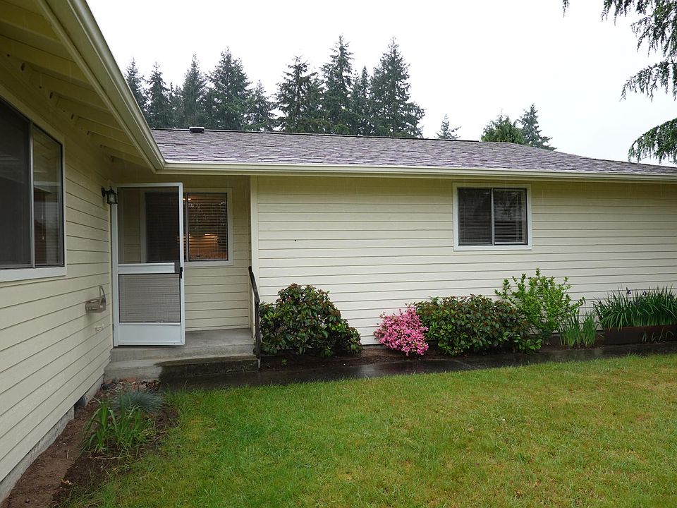 Front entry, exterior