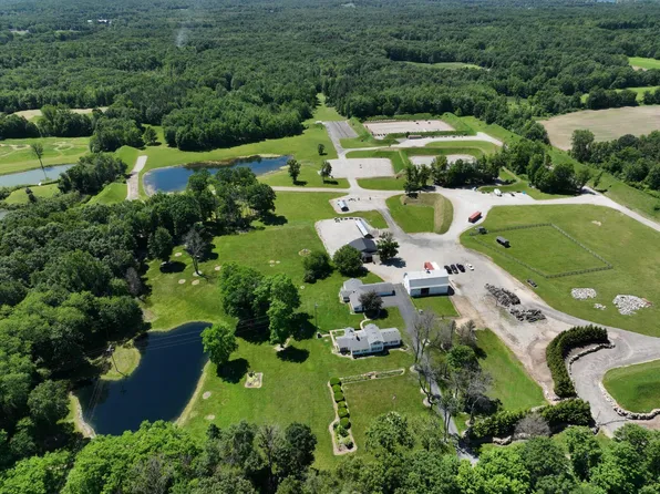 3371 Noble Rd, Oxford, MI 48370