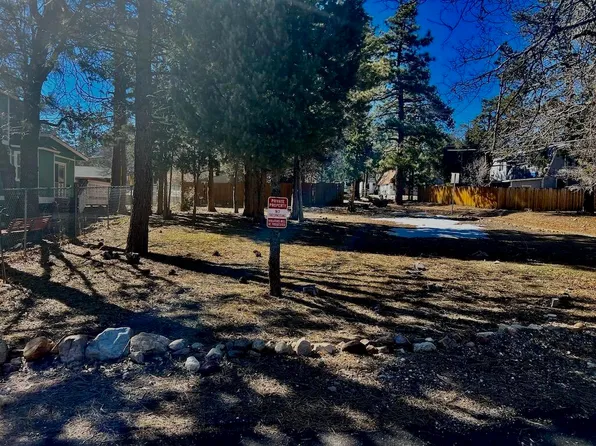 478 Cedar Ln, Sugarloaf, CA 92386