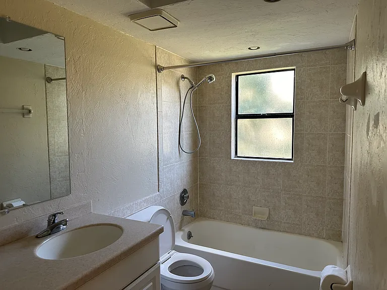 Parkside Dr — Photo 12