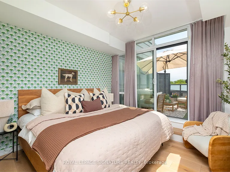 36 Howard Park Ave #610 — Photo 12