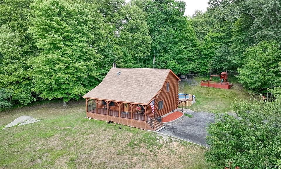 1st image of 35 Cocoa Ln