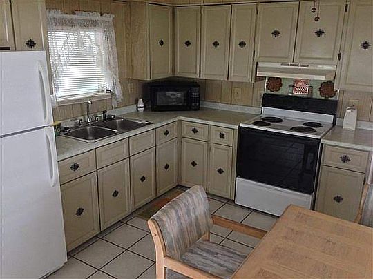 3rd image of 5606 Taylor Ave