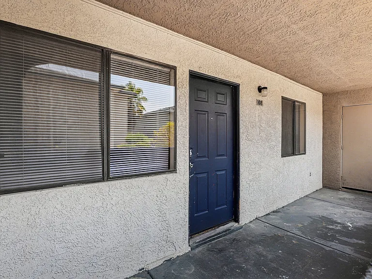 Pacific Palms Apartment Homes — Photo 20