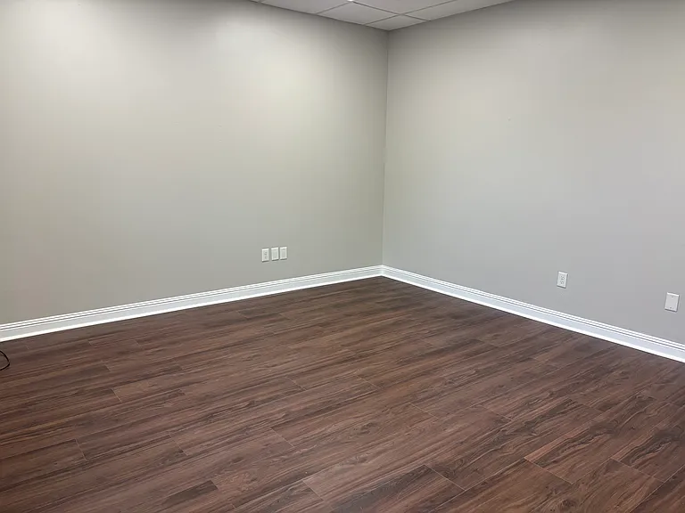 207 E Race St #42 — Photo 3